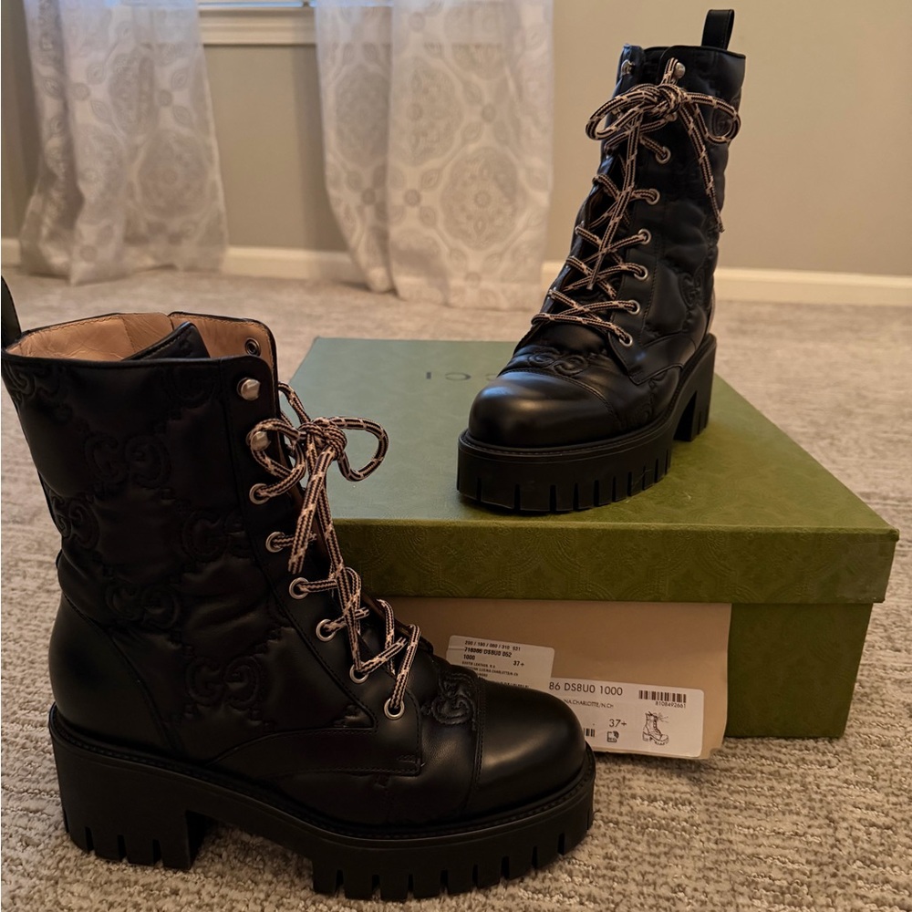 Gucci Black Lace-Up Boots 37.5